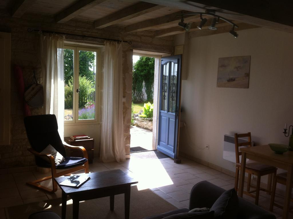 La Petite Maison Crezieres Camera foto